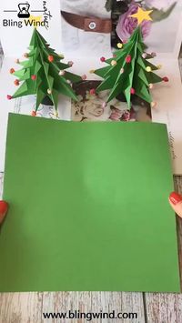 Try this origami Christmas tree with your family. Happy and easy parenting and education styles.