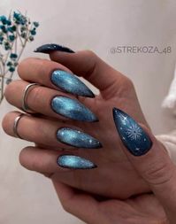 23+ Captivating Blue Snowflake Nails for a Stylish Winter Look - RoyalDailyImages