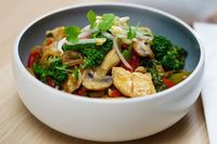 Basic chicken and vegetable stir-fry