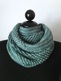 Ravelry: Vancouver Rain Cowl by Deborah Dar Woon