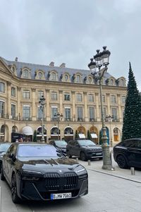 #paris #ritz #oldmoney #moodboard #inspiration #inspiration #bmw #parisianlifestyle #architecture #itgirl #france #parisian #christmas #winter