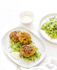 Tuna Patties with Brussels Slaw | MiNDFOOD Recipes