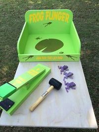 Another carnival classic by Nortex Event Services! Use the lightweight rubber hammer to catapult the floppy frogs back to their lily pad. Lily pad