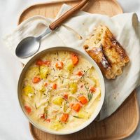 Creamy Potato-Cabbage Soup