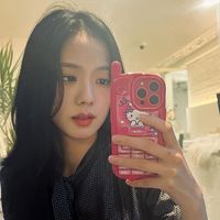 jisoo mirror selca icons blackpink