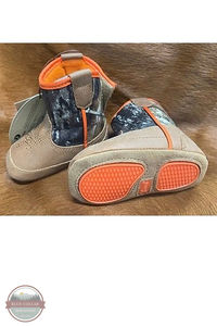 M & F Western's Twisted Gunner Baby Bucker Boots

Your little buckaroo is sure to be a charmer with these Gunner booties by M&F Western Products.  Soft upper features stitching with a western inspiration on brown fabric and has a velcro closure for easy on and off.