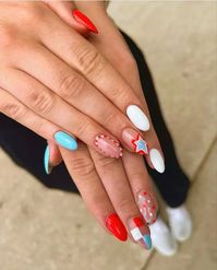 Stylish 4th of July Nail Designs: From Chic Simplicity to Timeless Elegance 2024