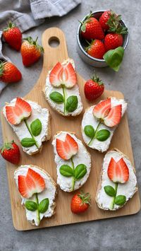 Sine Siemkowicz | Strawberry Spring Appetizer.🌷 With cream cheese, cucumber, strawberries and basil. You can find the instructions on my website (link in… | Instagram