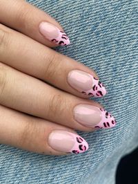 Super cute fun, pink chrome, leopard nails, chrome, nails, Lily, Rose Depp, Lana Del Rey, coquettes, baddie nails