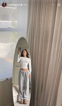 Gray sweatpants, UGG boots, mirror selfie, basic white top, brandy Melville basic top, basics, wide leg sweatpants, gray wide leg sweatpants, basic school outfit, easy school outfit