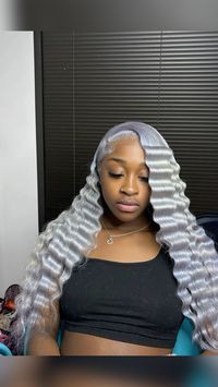 #houstonhairstylist #houstonhair #wiginstall #crimps #sidepart #closuresewins #wigcustomization #texassouthernuniversity #explore #viral great hair long hair curles crinks