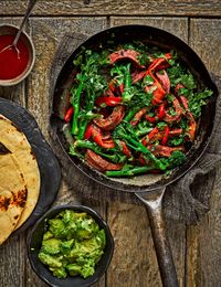 Fill your tortillas with our high-protein mix of sirloin steak, long-stemmed broccoli and roasted red peppers for a quick entertaining idea