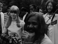 Beautiful beautiful Jane! This India looks is one of my favourites, she looks adorable. 🥰 Jane Asher with her back then boyfriend during their trip in India alongside Cynthia Lennon, George Harrison, Pattie Boyd, John Lennon and Marahishi Yogi at the “sing along”. February 28th, 1968. From kisu Beatles on YouTube. 🤍✨ On the next post I will show the clip of these screen captures!