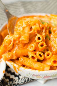 Dump and Start Instant Pot Creamy Ziti is saucy, cheesy and delicious. 20 minutes is all you need to make this creamy red sauce pasta dish!