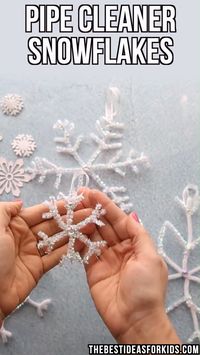 PIPE CLEANER SNOWFLAKES - these pipe cleaner snowflake ornaments are so fun and easy to make! You just need pipe cleaners to make them! Such an easy Christmas craft for kids!  #bestideasforkids