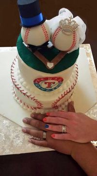 Teas Rangers baseball wedding cake