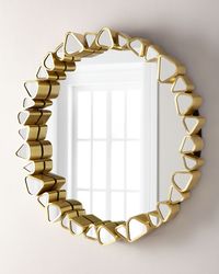 Round Mirror with Pebble Border