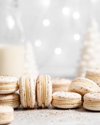 Eggnog Macarons - Food Duchess