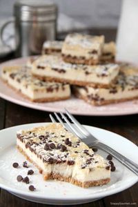 Cannoli Cheesecake Bars - how to make cheesecake bars