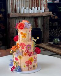 61 Wedding Cake Ideas and Beautiful Designs + Cake Expert Tips