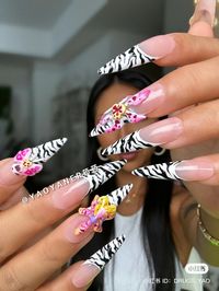 source from xiaohongshu artist DRUGS YAO #nails