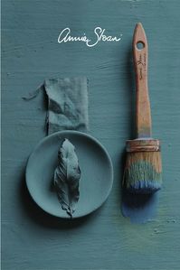 Can't find just the right paint colour? It's so easy to mix your very own custom Annie Sloan colour - you can achieve so many colours!   Find out more from your local stockist.