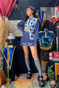 Get ready to show your Ravenclaw house spirit in style and explore the world of Harry Potter-inspired fashion with a modern twist.

Fashion Inspo, Halloween, Modern Fits, Costumes, DIY, Outfit Ideas, How to Style, Harry Potter, Academia, Harry Potter, Hermione Granger, Ron Weasley, Draco Malfoy, Severus Snape, Cederic Diggory

