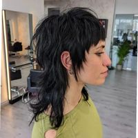 My fave shullet of all time 🖤🖤🖤 All razor cut #shullet #mullet #blackhair #hair #blackshullet #blackmullet #razorcut #moty2023… | Instagram