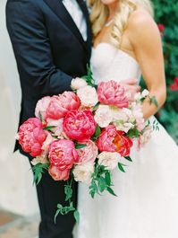 The Most Heartfelt Wedding with Romantic Pink Tones and a Blooming Rose Escort Display