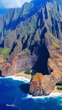 Discover the beauty and wonder of Hawaii's iconic landmarks! From the stunning Napali Coast to the breathtaking Haleakala National Park, there are endless opportunities to explore and be inspired by the natural wonders of the Aloha State.