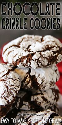 Easy Chocolate Crinkle Cookies are an easy & nostalgic Christmas cookie recipe that makes a great gift for neighbors, holiday parties & friends! Delish!