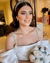 romantic soft glam bridal makeup. wedding look ideas