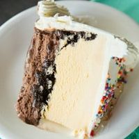 Homemade Dairy Queen Ice Cream Cake