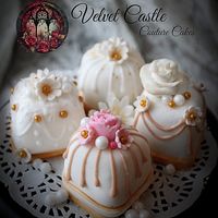 https://www.instagram.com/velvetcastlecouturecakes/