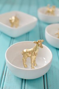 Want a cute dish to display your rings? How cute are these DIY Gold Animal Ring Dishes? Such a simple DIY!