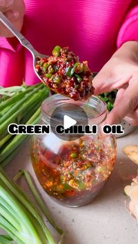 Ayushi Gupta-Mehra on Instagram: "GREEN CHILLI GINGER & SCALLION OIL! Full recipe below - make it now and I promise you’ll be thanking me later as this is one of the most versatile condiments to have on hand. Add it to noodles, fried rice, eggs or even soups and salads. This is a small-batch recipe, feel free to double it for a larger jar! . . To a large heat-proof bowl, add - 1/2 cup scallions - Handful of coriander - Knob of ginger, grated - 1-2 green chillis sliced - 2-3 tbsp chilli flakes - 2-3 tbsp gochugaru - 2 tbsp sesame seeds - Pinch of salt Set this aside. . Gently heat 1/2 cup of oil. Once sizzling, pour the hot oil over your bowl of chilli-mixture. Give it a good stir , then mix in 1/2 tbsp soy sauce. Once cooled, store refrigerated in an air-tight container (for up to a few w