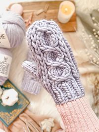 Ravelry: Infinity Trail Mittens pattern by Julia White