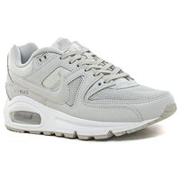 Revolucionario en 1987 e igual de relevante hoy en día, el nike air max command ofrece una sensación retro con el lujo acolchado de su amortiguación nike air y espuma suave en la entresuela. la parte superior de cuero y tela cuenta con recortes para brindar más profundidad, al tiempo que la suela tipo wafle ofrece un estilo y una durabilidad de herencia.