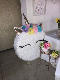 Unicorn piñata