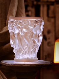 The voluptuous Bacchantes vase celebrates feminine beauty. For this "2023 Vintage", only 1000 will be issued from the furnaces of the Lalique factory. © Valerio Geraci