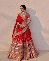 VISIT LIKE AND FOLLOW US For immediate response please call or WhatsApp us on +918099634110 Bridal lehenga.indianwedding lehenga.lehengalove.love.indianbridallehenga.indianware.saree.blouse,lehengalovers,indianbridalmakeup.bollywoodlehenga,haldi, Sangeet,haldidresses,bridalgagarhas, #lehenga #lehengalove #lehengalovers❤️❤️❤️ #lehengalovers #bridal #indianwedding #indiansaree #indianbride #indianbridalmakeup #indianbridalwear #bollywood #bigfatindianwedding #haldi #haldiceremony #usaindia...