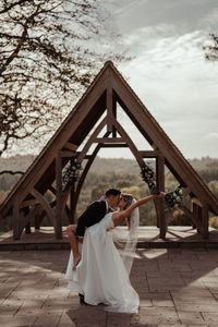 Looking for inspiration for your special day? Check out these stunning wedding photography ideas that will capture every beautiful moment. From candid shots to romantic poses, these images will make your wedding day unforgettable. Get inspired for your own wedding photography with these creative ideas! #weddingphotography