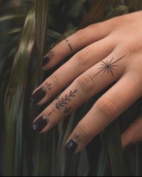 In a society captivated by grandiose ink masterpieces, small hand tattoos serve as a subtle yet impactful way to express your individuality. Oh yes, the days when hand tattoos were reserved for elements of questionable occupations only are far and gone, and we cannot be happier about it!