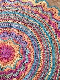 You'll love to make this gorgeous Mandala Rug and it's an easy FREE Pattern.  We've included lots of Free Patterns plus a Crochet Doily Rug for you to try!