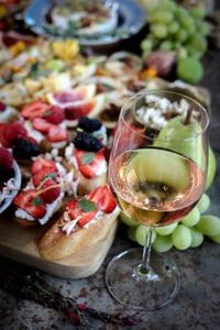 Celebrate California Wine Month with Easy Appetizer and Wine Pairings!