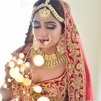 60 Nath Ideas Every Type Of Bride Will Love! | https://www.urbanclap.com/blog/weddings/bridal-nath-designs/