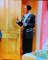 Maxine Shaw - Living Single Outfit