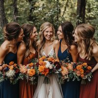 Stunning Navy Blue and Rust Wedding Colors | Discover Tips for a Perfect Palette - Yeah Weddings