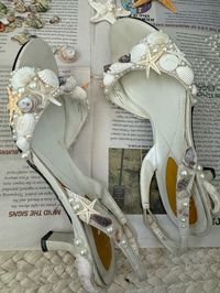 Shell heels with pearls starfish and seashells. Perfect for a beach wedding or mermaid halloween costume.