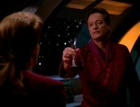 John De Lancie as Q in Star Trek Voyager ❤